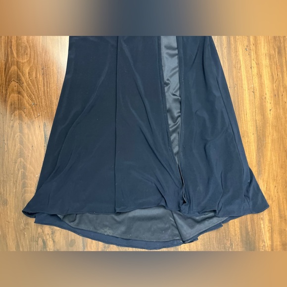 Betsy & Adam Navy Formal Gown Size 8 Gold Beaded Trim Cutout Halter Prom Pageant - Picture 8 of 15